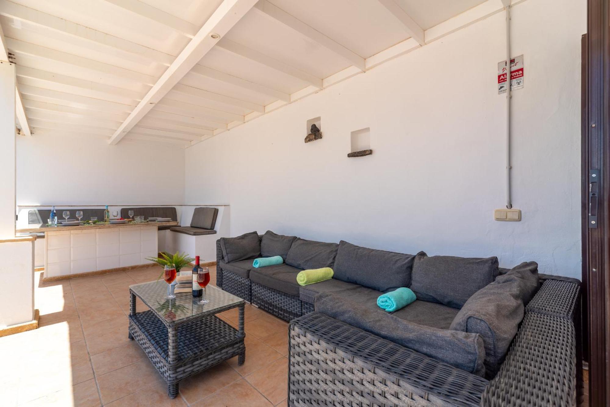 Villa Michelle - Lh114 By Villas Now Ltd Playa Blanca  Eksteriør billede