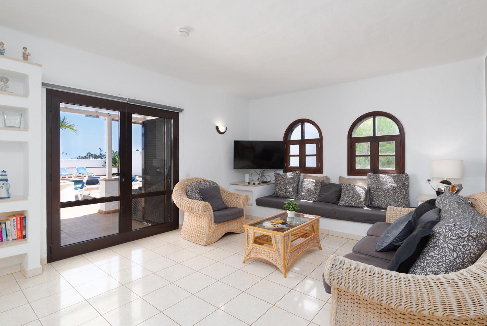 Villa Michelle - Lh114 By Villas Now Ltd Playa Blanca  Eksteriør billede
